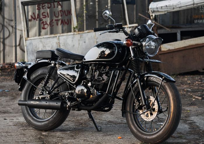 Kawasaki W175 tampil ala Royal Enfield dan BMW Klasik, garapan bengkel D Garage Custom