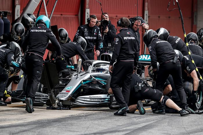Dalam satu hari tes pramusim F1 2019, Mercedes melaju paling banyak daripada tim lain