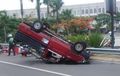 Parah! Cukup Umur, Sopir Mobil Pikap Terguling Belum Punya SIM