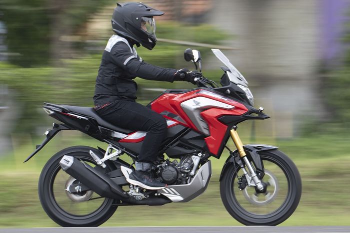 Pelajar dan Mahasiswa Dapat Diskon Khusus Untuk Pembelian Honda CB150X