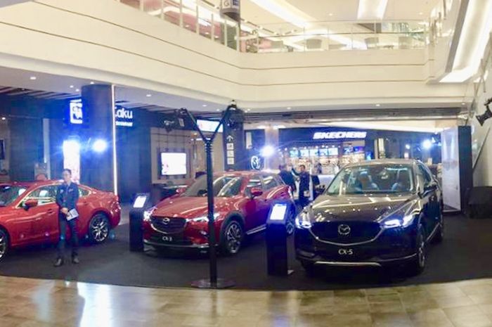 Mazda Anniversary Exhibition di Aeon Mall