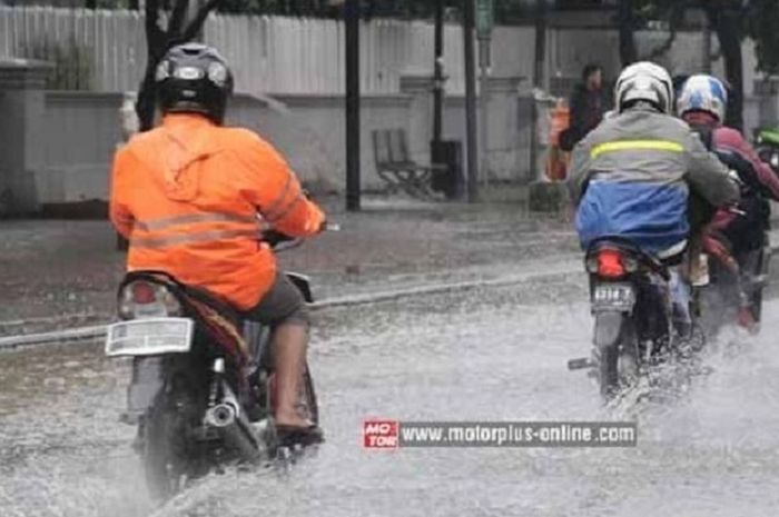 Persiapkan aspek safety saat musim hujan