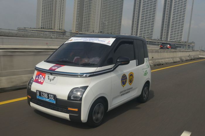 Wuling Air ev ikut touring kendaraan listrik Jakarta-Bali 2022