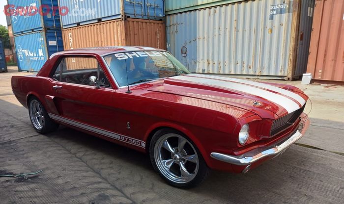 Bea cukai lelang Ford Mustang GT350 (warna merah) 