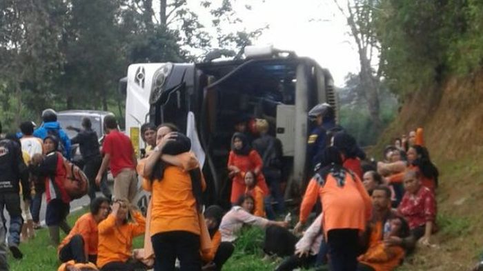 27 orang tewas dalam kecelakaan di Tanjakan Emen, Subang
