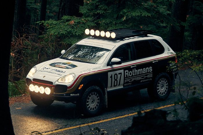 Porsche Cayenne Turbo dibuat retro ala Rally Dakar '80an