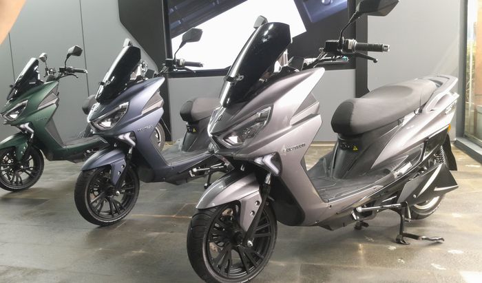 Polytron punya showroom mobil listrik pertama di Jakarta