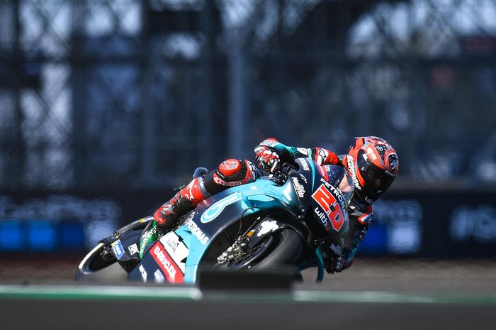 Valentino Rossi kalah tipis dari Fabio Quartararo yang jadi tercepat, berikut hasil FP3 MotoGP Inggris 2019