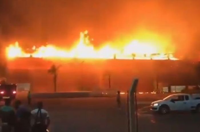 Kebakaran di sirkuit Termas de Rio Hondo tempat digelarnya MotoGP Argentina