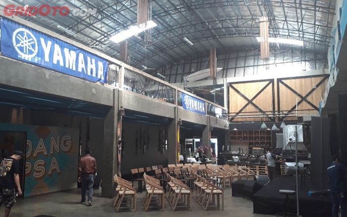 Interior Gedoeng Poepsa lokasi Customaxi Yamaha Makassar 2018