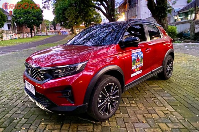 Honda WR-V RS with Honda Sensing.