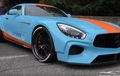 Mercedes-AMG GT Pakai Baju Gulf Racing, Nyentrik!