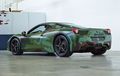 Orang Ini Punya Ferrari 458 Italia Dengan Bodi Bercorak Loreng TNI, Siapa Dia...?