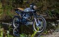 Honda NX650 Dominator Bergaya Scrambler, Pamer Kaki Baru dan Tangki Belang