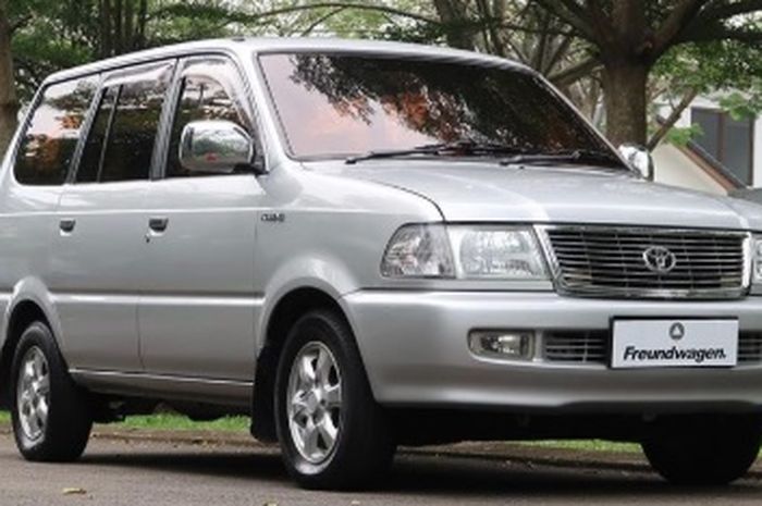 Toyota Kijang LGX 2.0 Efi Matik tahun 2000