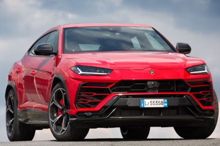Lamborghini Urus adalah SUV lansiran Lamborghini