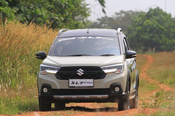XL7 dan Ertiga menjadi penyumbang terbanyak penjualan Suzuki di segmen kendaraan penumpang