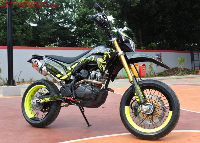 Pengin Ubah Motor Trail Jadi Supermoto Siapkan Dulu Dananya Segini Sob Gridoto Com