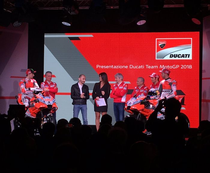 Launching Ducati Team MotoGP usung livery baru terdiri dari warna merah, putih dan abu-abu seperti l
