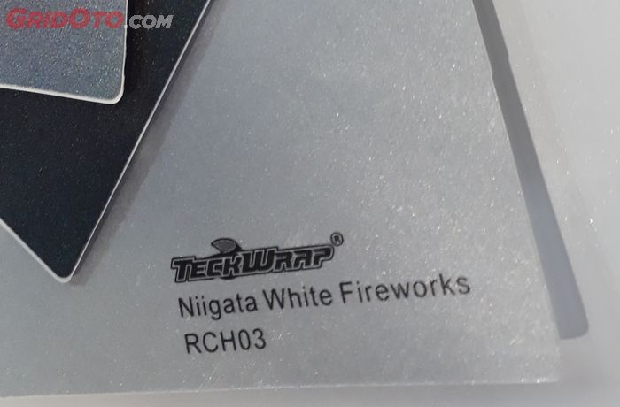 RCH03 Niigata White Fireworks