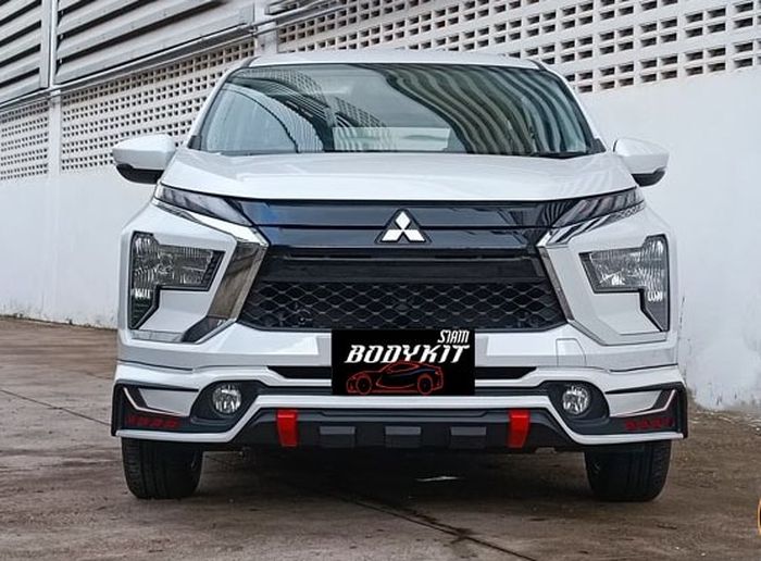 Tampilan depan modifikasi Mitsubishi New Xpander dikemas lebih tangguh