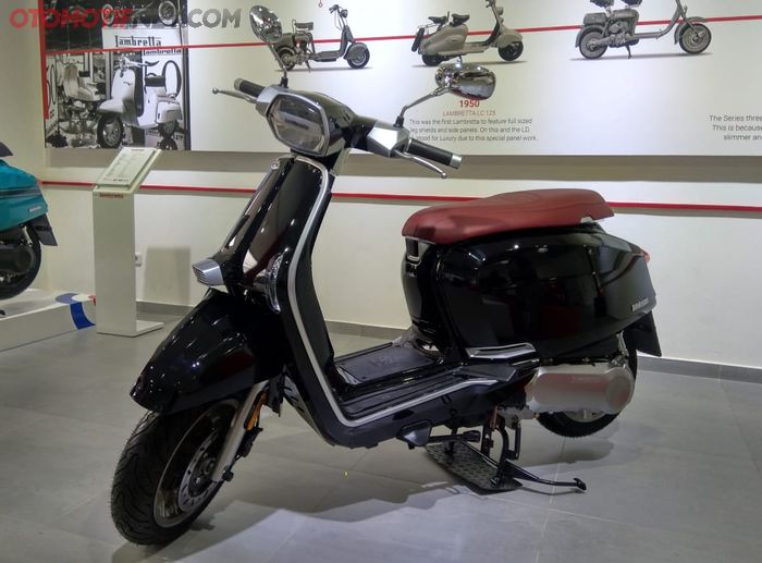 Lambretta V200 jadi salah satu andalan untuk menembus pasar skutik premium 