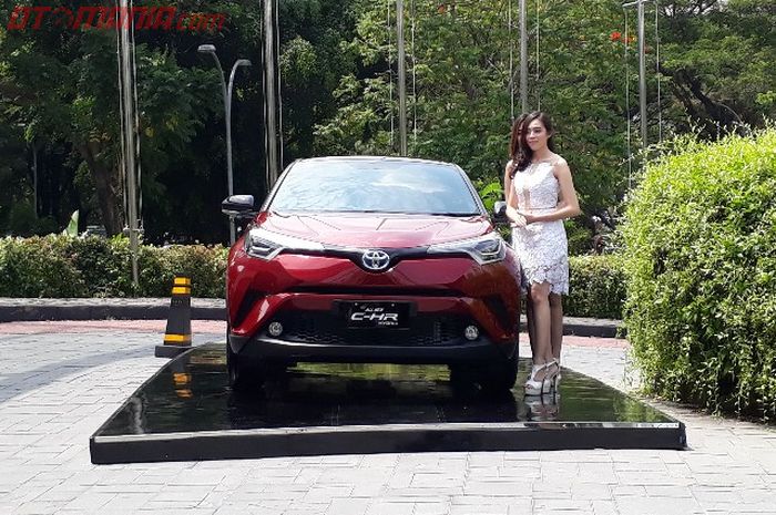 Toyota C-HR hybrid dibanderol mulai Rp 523,35 juta