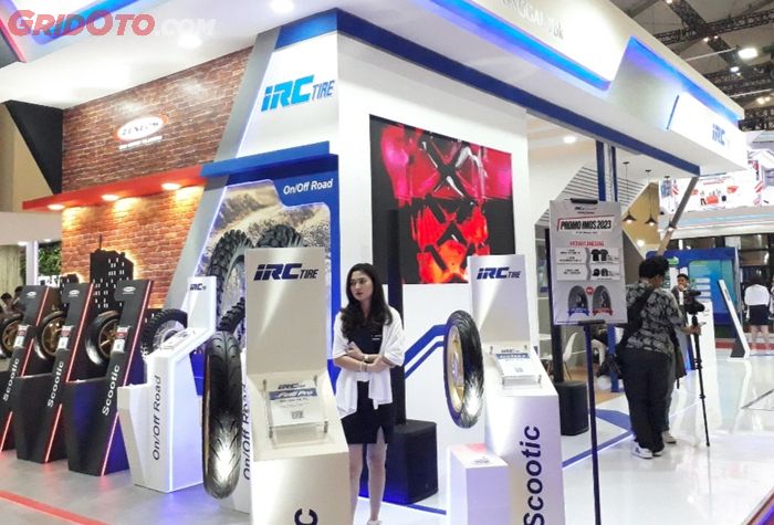 Sobat GridOto yang cari ban bisa mampir ke booth IRC dan beberapa merek ban lainnya