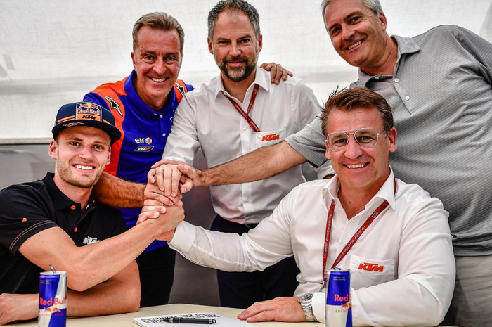 Brad Binder resmi dipromosikan ke kelas MotoGP bersama tim Tech3-KTM