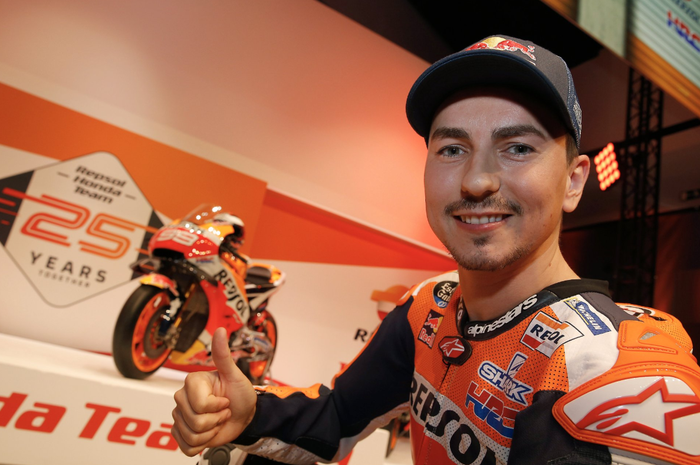 Jorge Lorenzo tidak bisa mencoba part baru tim Repsol Honda karena cedera