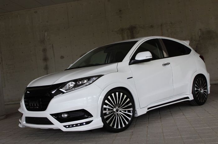 Modifikasi Honda HR-V bertampang sporty garapan M'z Speed, Jepang