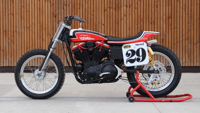Harley Davidson XLH 1983 kustom flat tracker milik Yann Le Douche, dilansir oleh www.bikebound.com