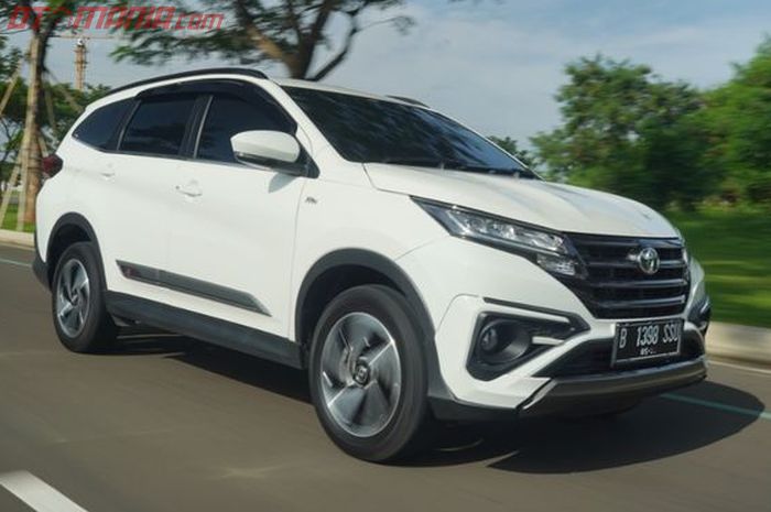 Toyota Rush kena diskon mobil baru NIK 2022, harganya jadi segini.