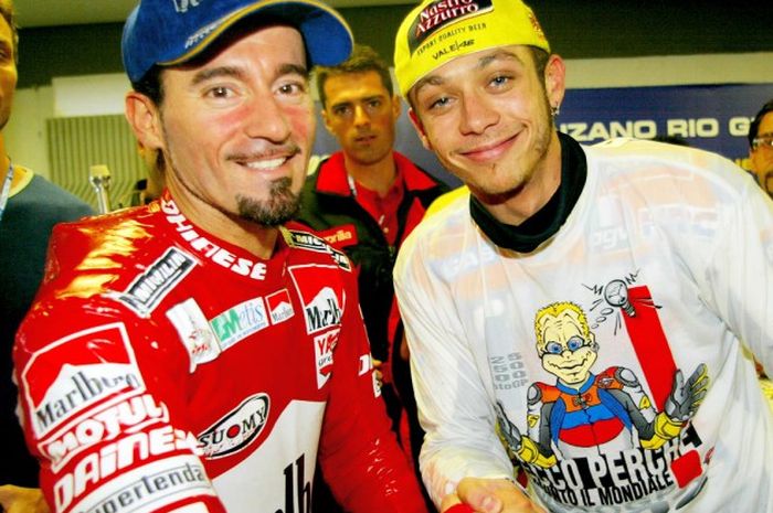 Setelah 15 Tahun, Max Biaggi mengaku merindukan momen-momen saat bersaing dengan Valentino Rossi di MotoGP