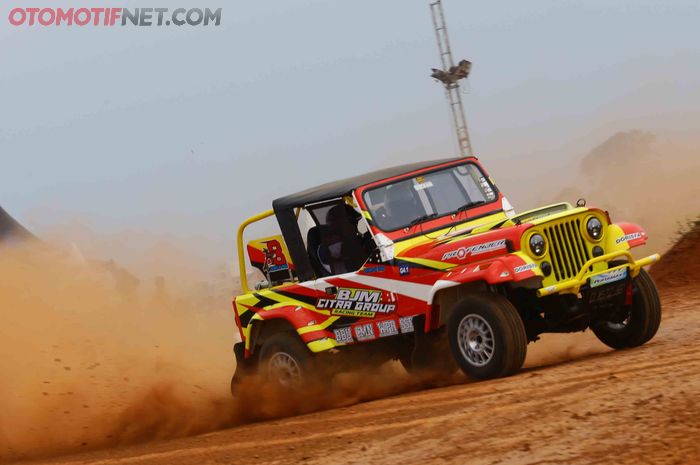 Jeep CJ-7 Speed Off-Road