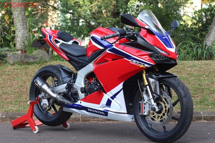 Honda Cbr250rr Berbalut Livery Hrc Dan Karbon Tiru Cbr1000rr Gridoto Com