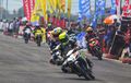 Yamaha MX King Tekuk Habis Honda Sonic 150R di Balapan Road Race Nasional Seri III dan VII di Surabaya