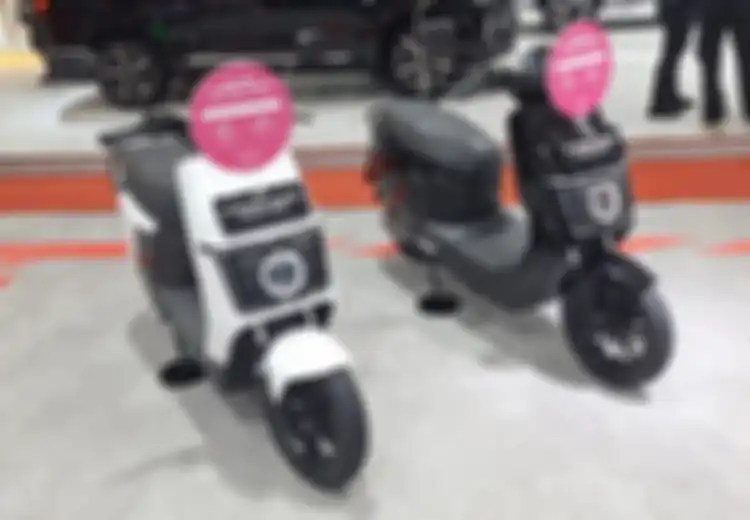 Polytron Jual Motor Listrik Murah Buat Perempuan, Harganya Cuma Segini