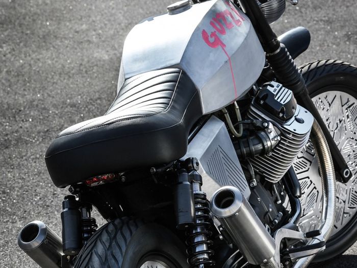 Moto Guzzi V7 &ldquo;Tomoto&rdquo; Karya desainer Tom Dixon dan Stefano Venier