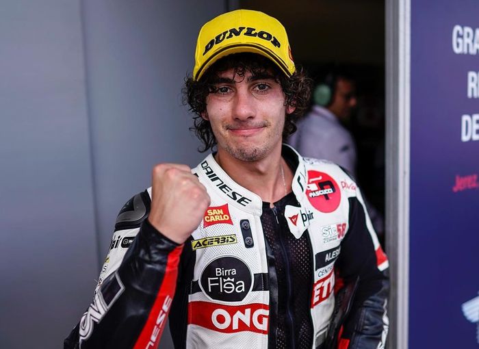 Niccolo Antonelli jadi murid Valentino Rossi yang paling betah di Moto3