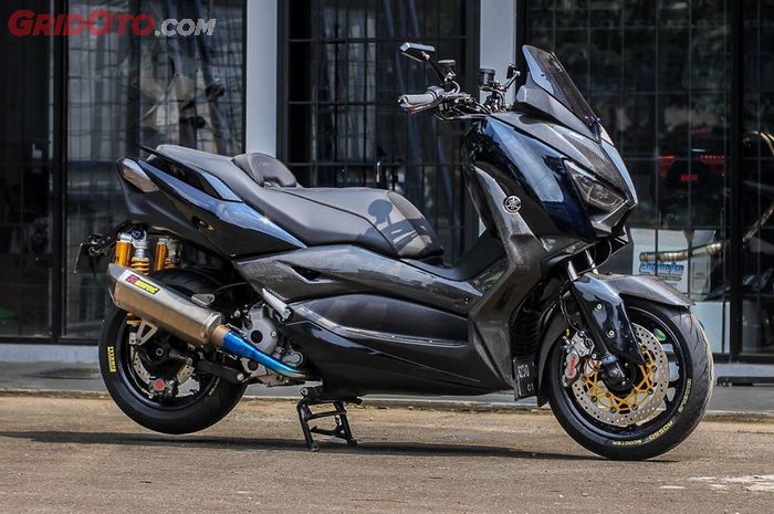 Yamaha XMAX ogah tampil biasa, akhirnya dipasangin part-part hedon!