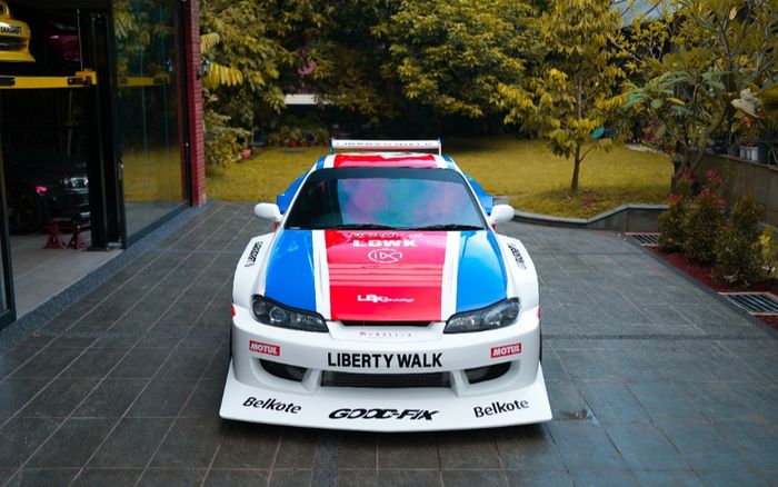 Mobil Monalisa milik Garasi Drift, hasil kerja sama dengan Belkote Paints