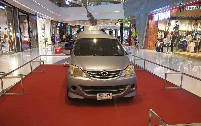 Modifikasi Toyota Avanza pakai mesin jet