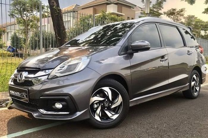 Sepsifikasi dan kisaran harga Honda Mobilio RS tahun 2016 seken