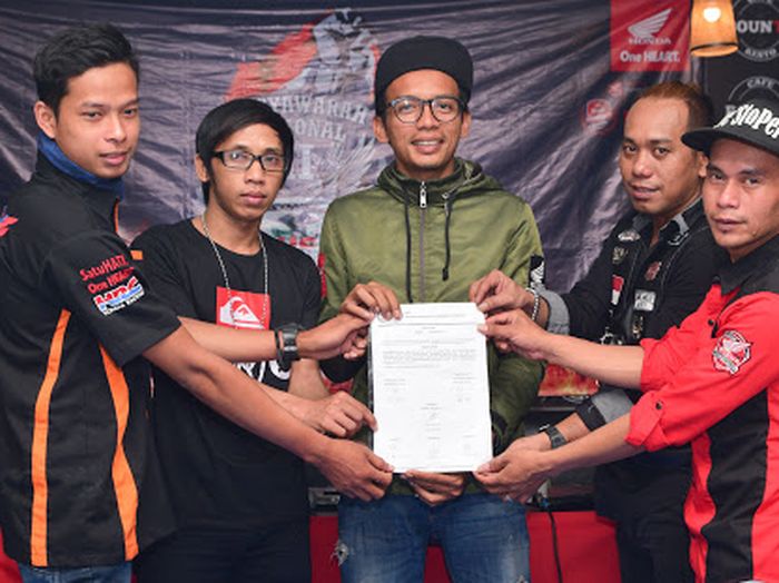 Paguyuban Nasional Asosiasi Honda Sonic 150R Independent Indonesia (AHSII) sukses menggelar acara Musyawarah Nasoinal (munas)