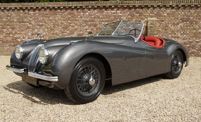 Jaguar XK120 convertible