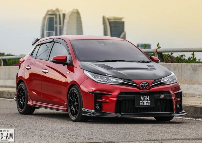 Tampilan depan Toyota Yaris asal Malaysia kena operasi plastik tampang GR Yaris