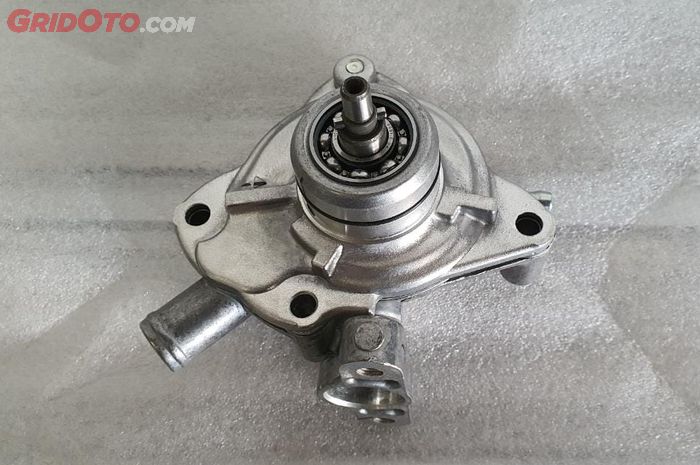 Ilustrasi water pump assy Honda Vario 125/150