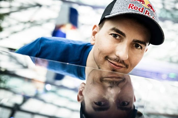 Jorge Lorenzo disambut dengan hangat di tim Repsol Honda