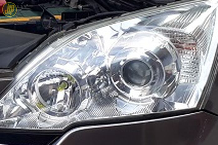 Headlamp Honda CR-V generasi ketiga